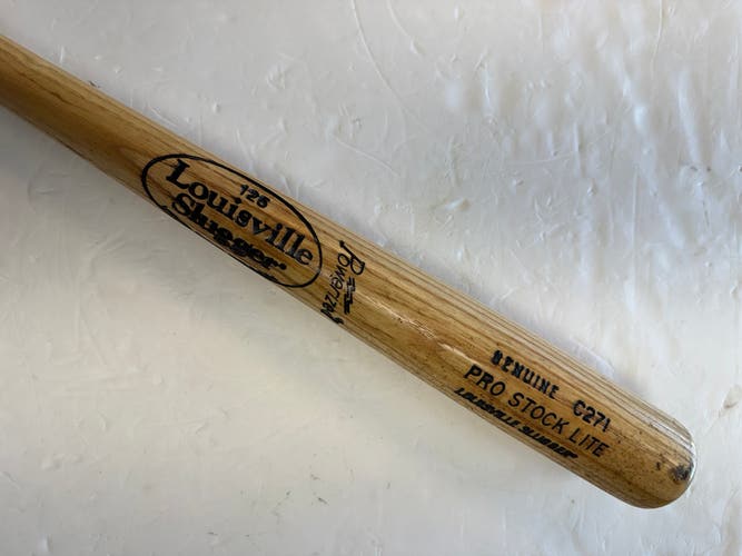 Louisville Slugger Bat 32 oz 32" (Used)