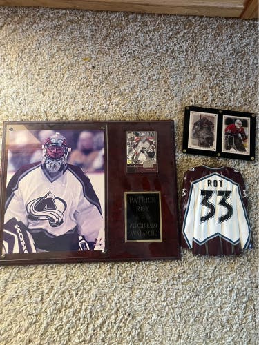 Patrick Roy Colorado Avalanche Memorabilia Lot – Plaque, Jersey & Cards