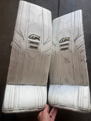 30" Brian's Optik X3 Goalie Leg Pads (Used)