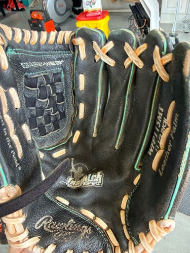 Rawlings WFP120 RH Softball Glove 11.5" (Used)