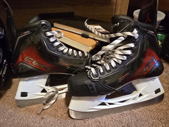 CCM JetSpeed FT890 Hockey Skates Regular Width 7 (Used)