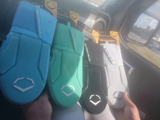 Senior EvoShield Sliding Mitt (New)