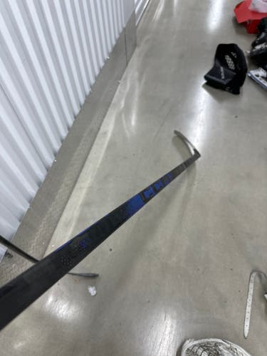 Intermediate CCM Ribcor Trigger 10 Pro Right Handed Hockey Stick P28 55 Flex (Used)
