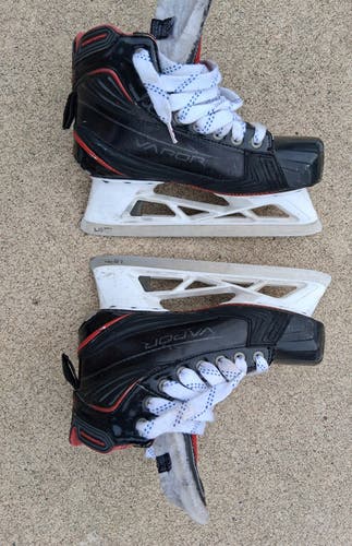 Bauer 1x Hockey Goalie Skates Regular Width Size 5 (Used)