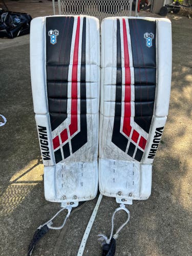 33" Vaughn Velocity VE8 Pro Goalie Leg Pads (Used)