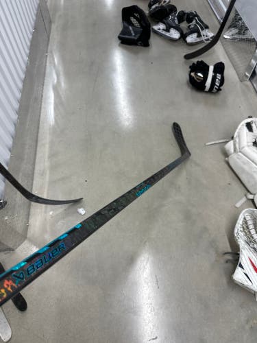 Senior Bauer Twitch Left Hand Hockey Stick P92 77 Flex (Used)