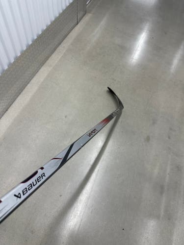 Senior Bauer Vapor Team Right Handed Hockey Stick P92 70 Flex Pro Stock (Used)