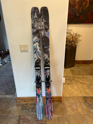 2025 Atomic Bent 90 166 cm  Skis With Bindings (Used)