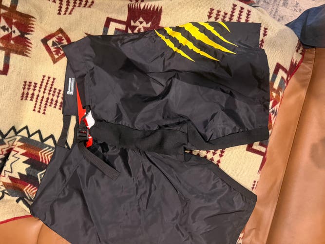 Bruins stadium series Black Medium Warrior Alpha Pant Shell Pro Stock (New)