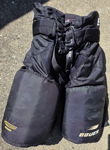 Senior Large Bauer Supreme 3000 Hockey Pants (Used)
