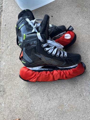 2024 Bauer Elite Hockey Goalie Skates Size 3 (New)