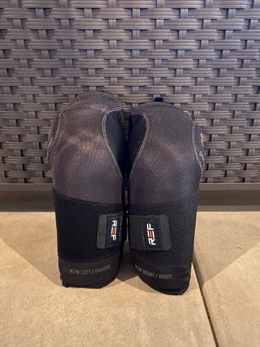 CCM Referee Elbow Pads - Adult