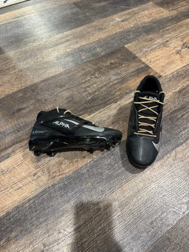 Unisex Size M 7.0 (W 8.0) Nike Alpha Menace Pro 4 Mid Top Molded Cleats (Used)
