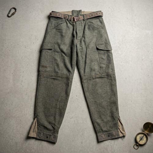 Vintage Heavyweight Wool Cargo Pants Olive Green w/ Chums USA Belt Gorpcore