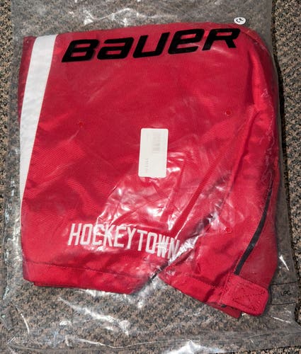 NEW in bag Detroit Red Wings Senior  XLARGE  +1 CCM  Hockey COVER UPS  (Pro Stock)