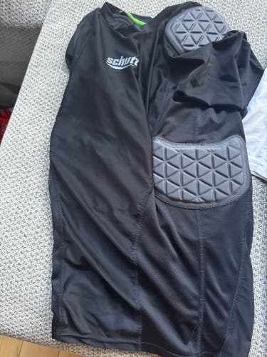 Black Large Boys Schutt Padded Shirt (New)