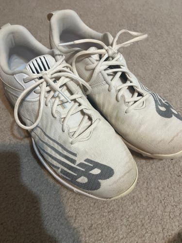 White Men's Size M 11.0 (W 12.0) Adult New Balance 4040v6 Low Top Molded Cleats (Used)