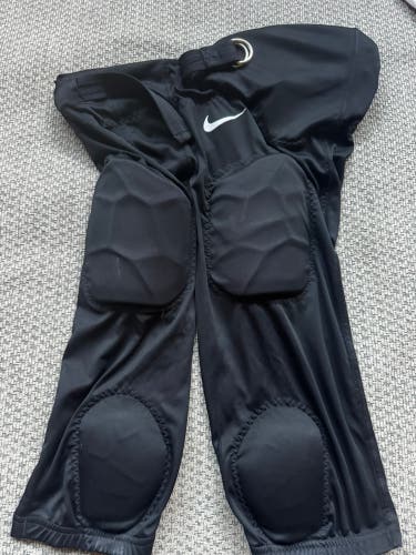 Black Men's Large Youth Nike Game Pants (Used)