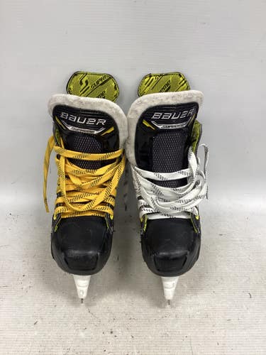 Used Bauer SUPREME ELITE Junior Hockey Skate Junior 01 11851-S000051990