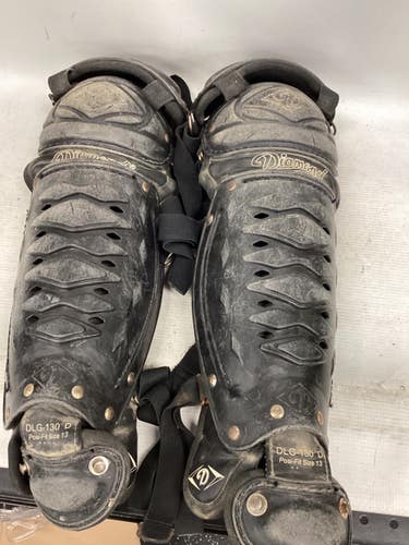Used Diamond DLG130 Catchers Leg Guards Black Youth 11851-S000052101