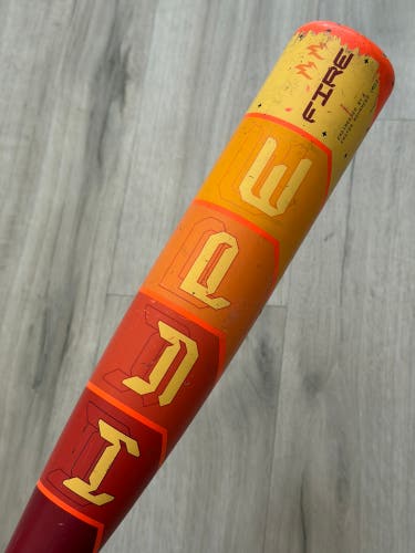 2025 Easton Hype Fire Composite USSSA Certified Bat (-5) 25 oz 30"