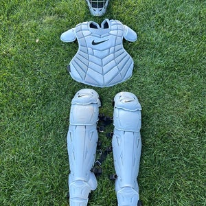 Silver Nike Diamond Elite Catcher's Set