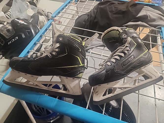 Bauer Supreme 3S Hockey Goalie Skates Extra Wide Width 7.5 (Used)