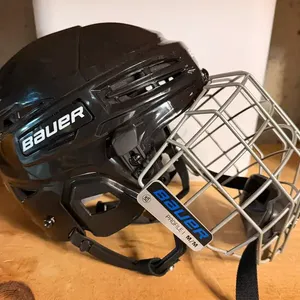 Medium Bauer IMS 5.0 Helmet (New)