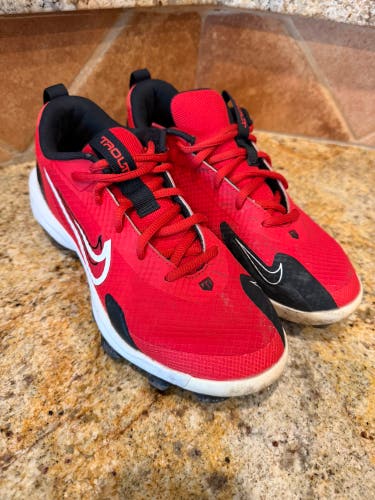 Red Kid's 6Y (Big Kids / Youth) Youth Nike Force Trout 9 Pro MCS Low Top Molded Cleats (Used)