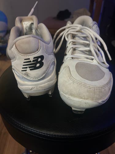 Men's Size M 8.0 (W 9.0) New Balance 3000v7 (Used)