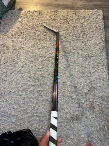 Intermediate Warrior Covert QR6 Pro Left Hand Hockey Stick W03 65 Flex (Used)
