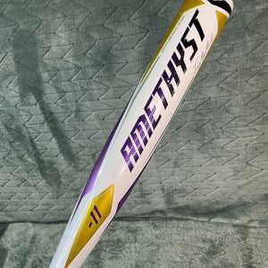 White 2022 Easton Amethyst Alloy Bat (-11) Alloy 18 oz 29" (Used)