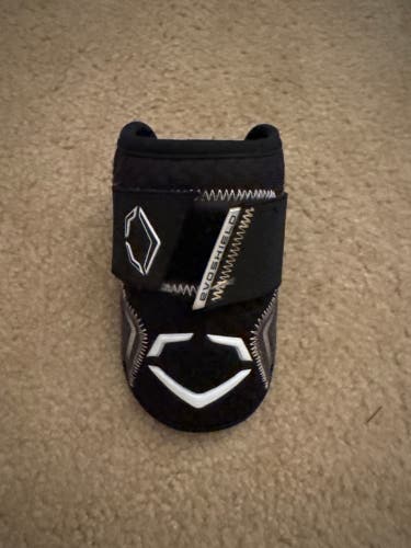 Black Senior EvoShield Elbow Guard Elbow Protection (New)