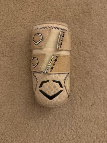 White Junior EvoShield Elbow Guard Elbow Protection (Used)