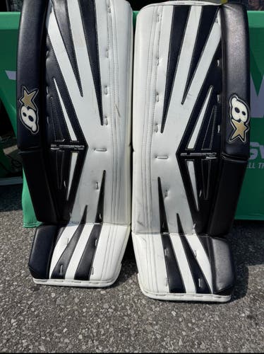 33" Brian's Subzero 6.0 Goalie Leg Pads (Used)