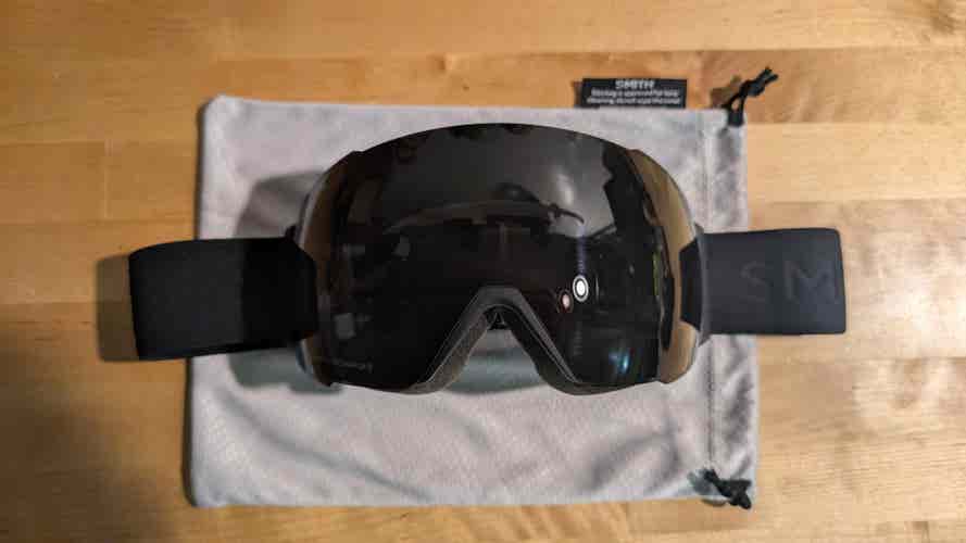 Unisex Smith IO MAG Snowboard Goggles Medium (Used)