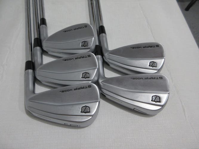 Wilson Staff 2026 Staff Model Blade Iron Set - 6-PW - Extra Stiff Steel - MINT