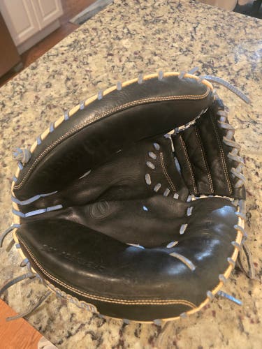 RH Wilson A950 Catcher's Glove 34" (Used)