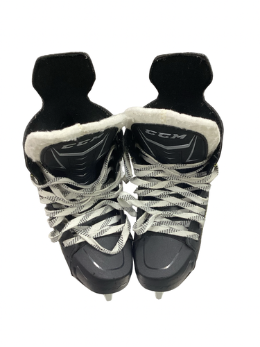 Used CCM TACKS 9050 Junior Hockey Skate Junior 03.5 11613-S000189950