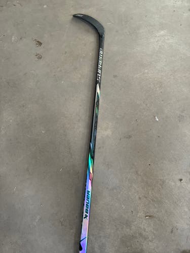 Junior Bauer Supreme Ignite Pro Right Handed Hockey Stick P92 50 Flex (New)