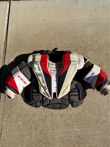 CCM EFlex 5.5 Goalie Chest Protector (Used)
