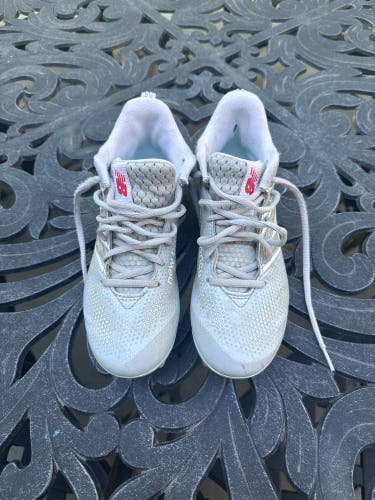Gray Kids 4Y (Big Kids / Youth) Youth New Balance Freeze High Top Molded Cleats (Used)