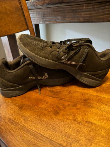 Men's Size 11 Nike Ja 2 black scratch (Used)