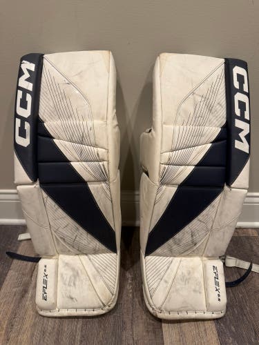 28" + 1” CCM EFlex 6.5 Goalie Leg Pads (Used)