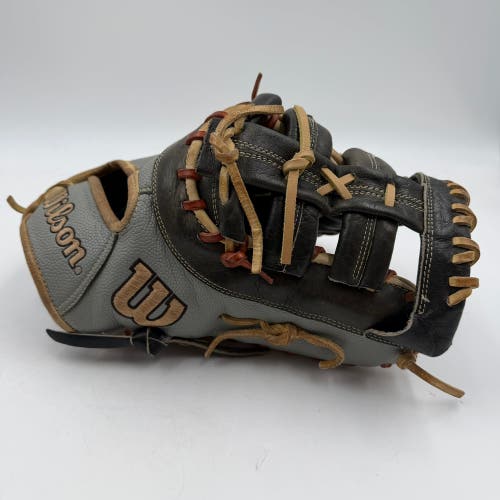Wilson A2000 1620 12.5 First Base Mitt Baseball Glove