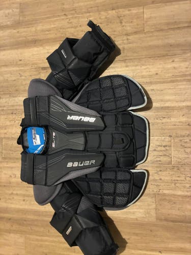 Large Bauer Elite Goalie Chest Protector (Used)