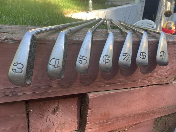 Spalding Executive Iron Set, 3-9, Righty, Steel, Medium Flex (7 total clubs)