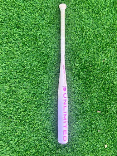 2026 Easton Ghost Unlimited Composite Bat (-11) 19 oz 30" (Used)