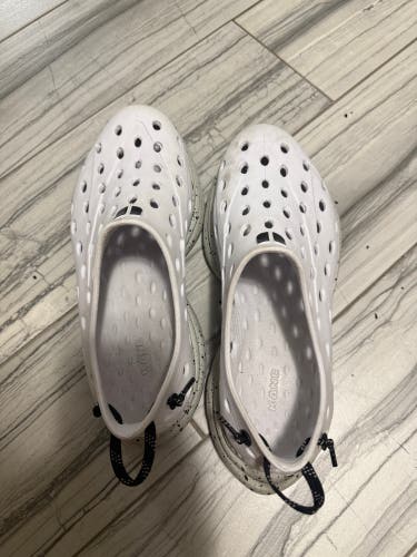 (Used) Kane white one white size 7