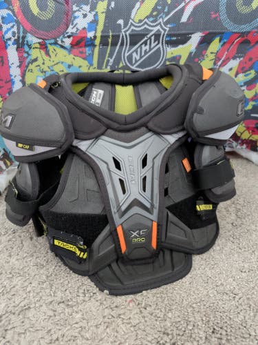 Junior Medium CCM Tacks XF Pro Shoulder Pads (Used)